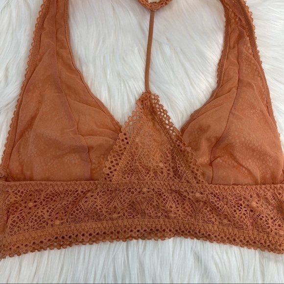 Victoria’s Secret Lace Bralette Small - Picture 3 of 8